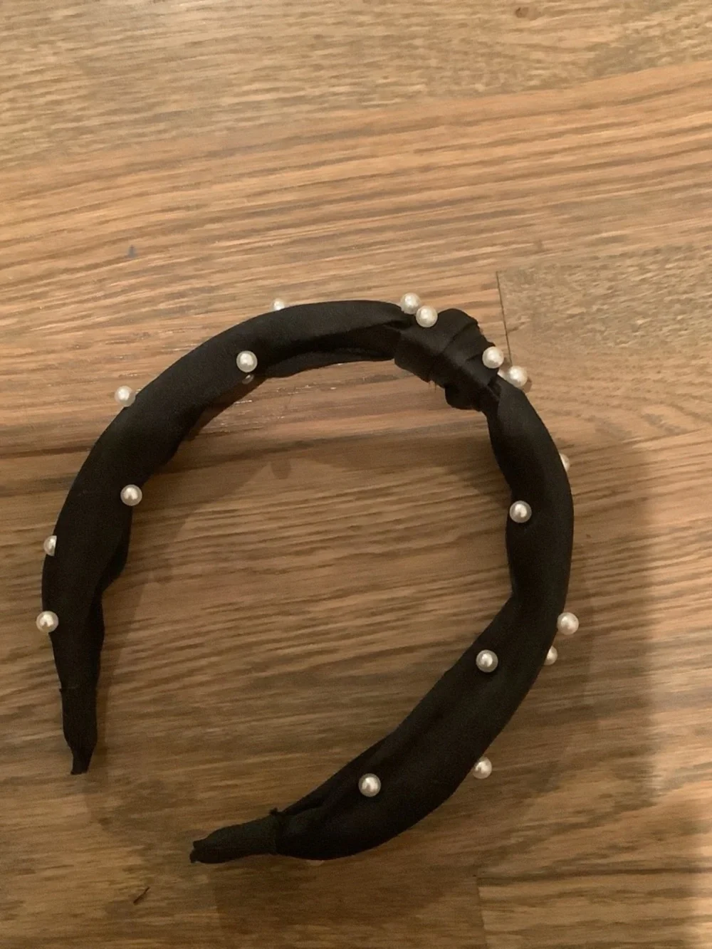 Black Pearl-Embellished Twisted Headband - Women Accessories
